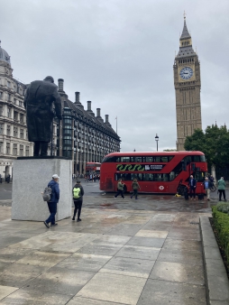 london big ben big churchil doubledecker