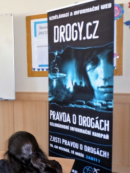 10 věcí, které by tvůj kamarád měl vědět o drogách