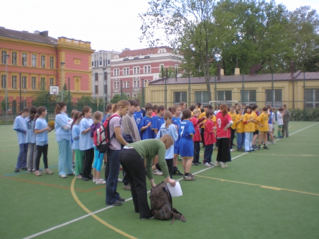 Obvodní kolo ve vybíjené - 12.5.2010 - 5. třídy