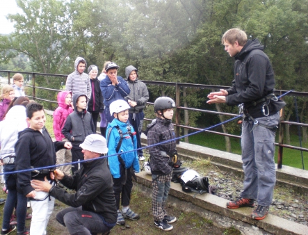 Slaňování Branického mostu - výhra v Amos Tour