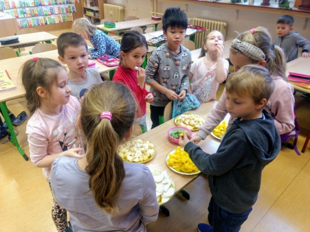 Střípky z hodin i přestávek + divadlo