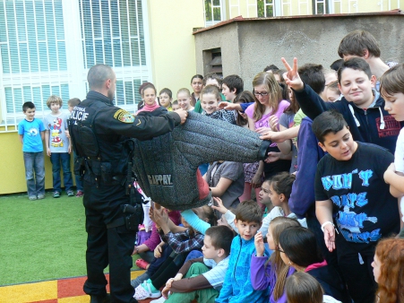 Teorie a praxe v práci se služebními psy